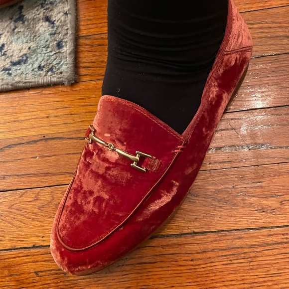 Steve Madden burnt orange suede loafers with gold buckle detail - Picture 2 of 3